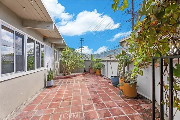 Costa Mesa, CA 92627,1124 Victoria ST A