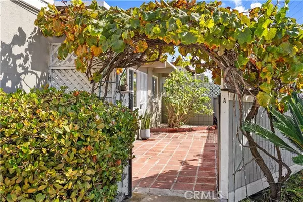 Costa Mesa, CA 92627,1124 Victoria ST A