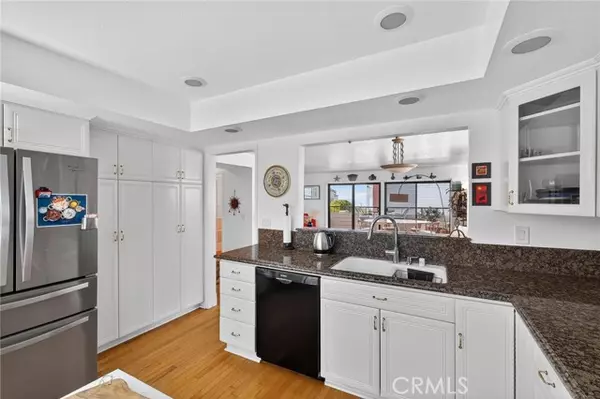 Redondo Beach, CA 90277,431 Camino De Las Colinas