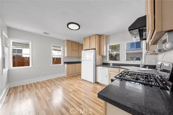 Los Angeles, CA 90038,1244 N Las Palmas