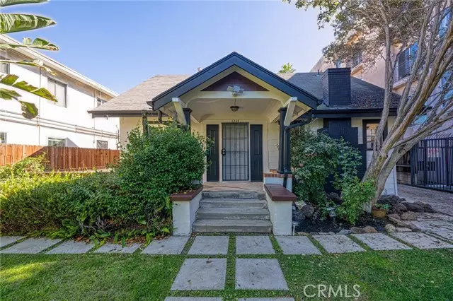 Los Angeles, CA 90038,1244 N Las Palmas