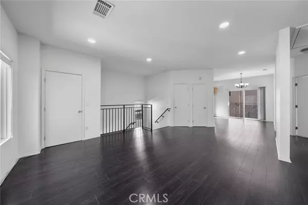 Los Angeles, CA 90038,1242 N Las Palmas Av