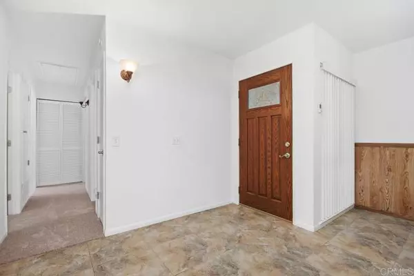 Oceanside, CA 92057,534 Luna