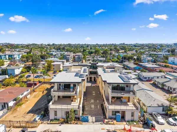 Carlsbad, CA 92008,2670 Roosevelt ST