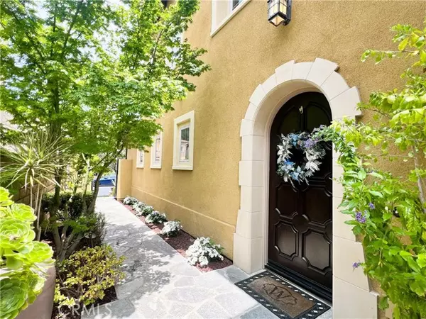 Irvine, CA 92602,114 Bridle
