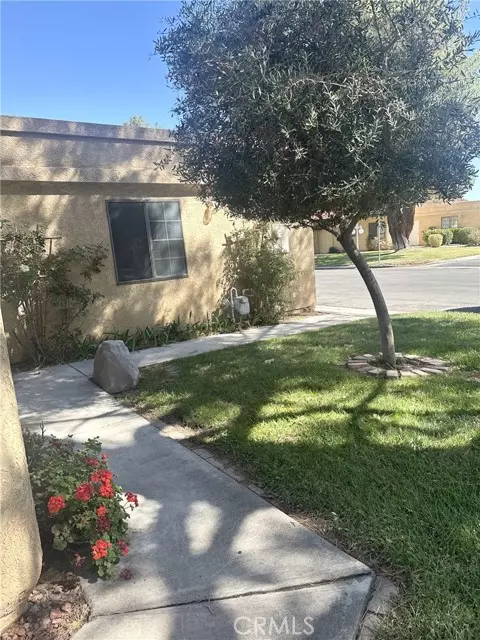 Apple Valley, CA 92308,11718 Oak ST