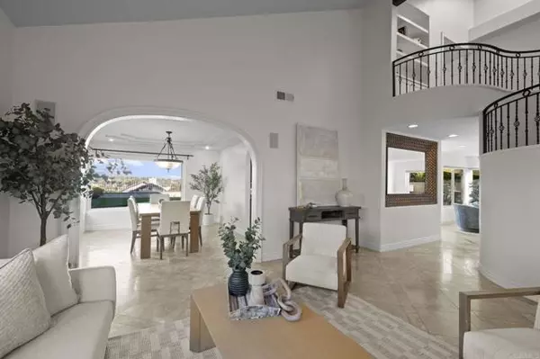 Encinitas, CA 92024,213 Via Palacio