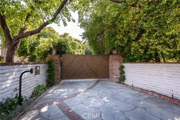 Tarzana, CA 91356,4851 Corbin AVE