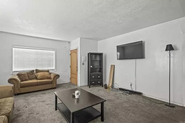 Escondido, CA 92025,127 W 5Th AVE