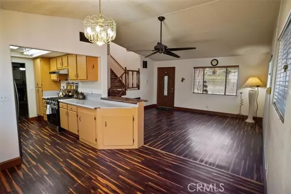 Val Verde, CA 91384,30602 San Martinez RD