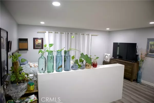 Long Beach, CA 90804,5585 E Pacific Coast