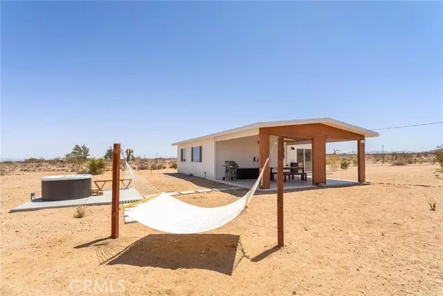 Landers, CA 92285,473 Bowman