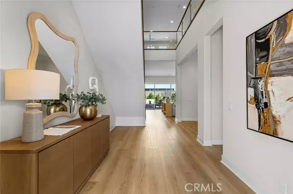 Lake Forest, CA 92630,160 Royal