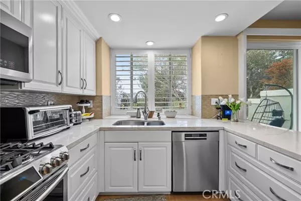 Chatsworth, CA 91311,22371 Mission CIR