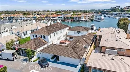 11 Harbor IS, Newport Beach, CA 92660