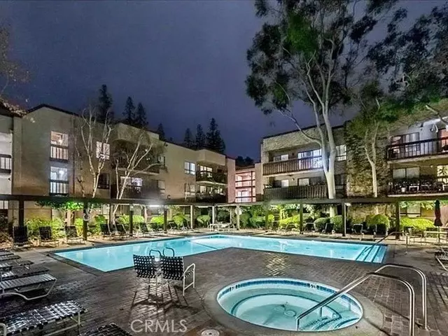 22100 Burbank BLD 367, Woodland Hills, CA 91367
