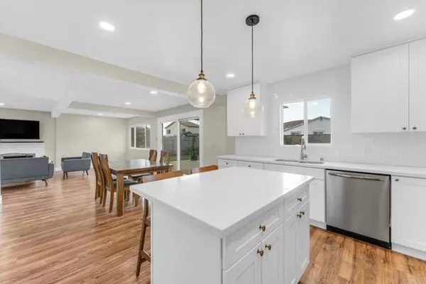 Santee, CA 92071,10728 Princess Arlene DR