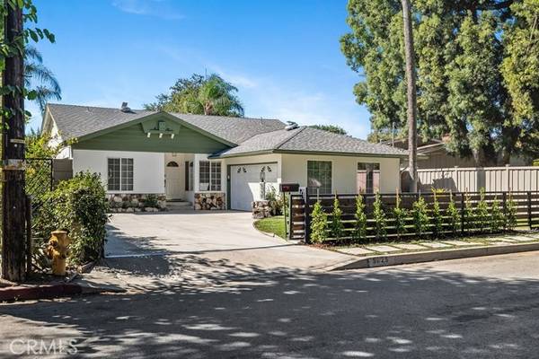 5725 Rhodes AVE, Valley Village, CA 91607