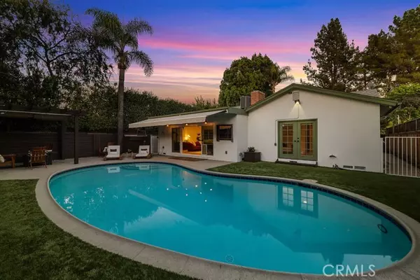 Valley Village, CA 91607,5725 Rhodes AVE