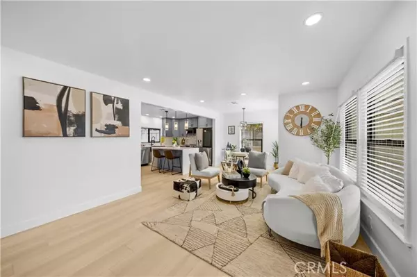 Lake Balboa, CA 91406,6714 Mclennan