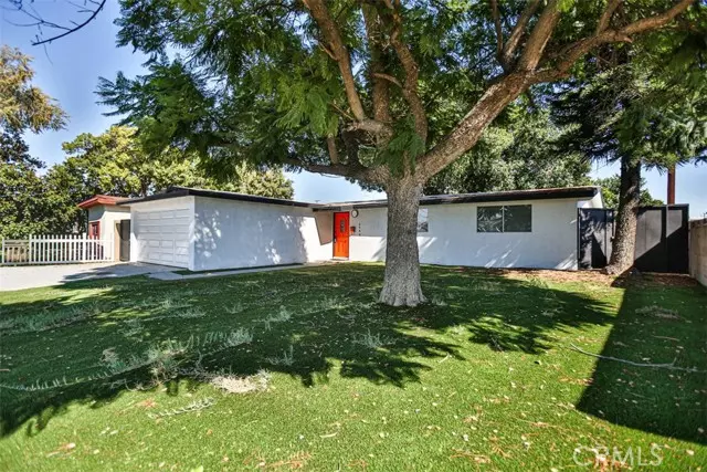 2540 W Picadilly WAY, Anaheim, CA 92801