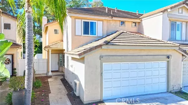 Anaheim Hills, CA 92808,927 S Lone Pine