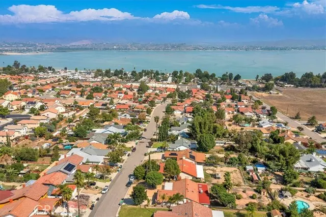 Lake Elsinore, CA 92530,15556 Orange ST