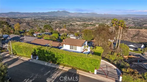 3030 Mountain View Dr, Laguna Beach, CA 92651