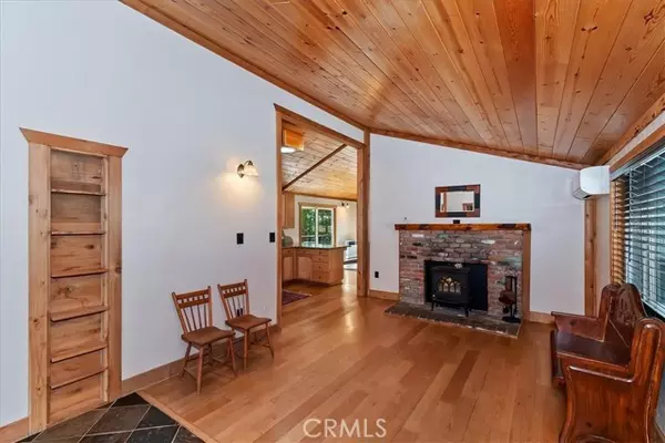 Arrowbear, CA 92382,32765 Cougar