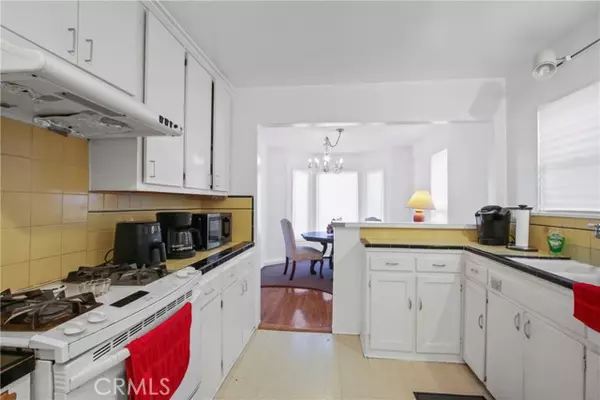 Los Angeles, CA 90047,1448 W 90th