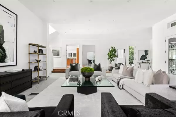 Beverly Hills, CA 90210,9625 Oak Pass RD