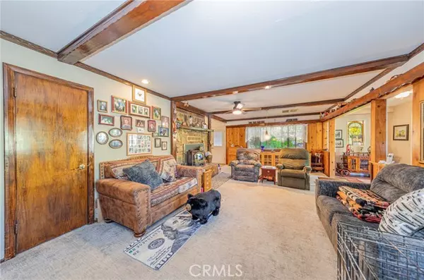 Oakhurst, CA 93644,42585 Buckeye