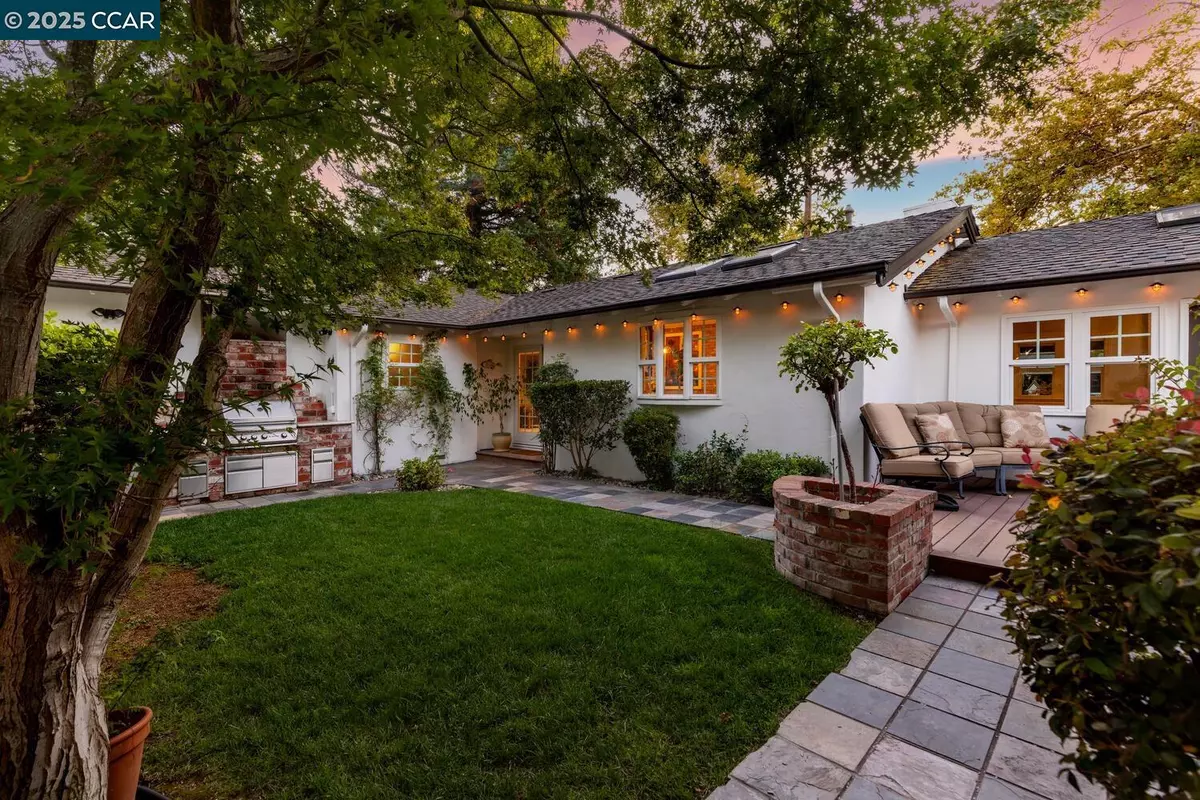 Lafayette, CA 94549,1000 Walnut DR