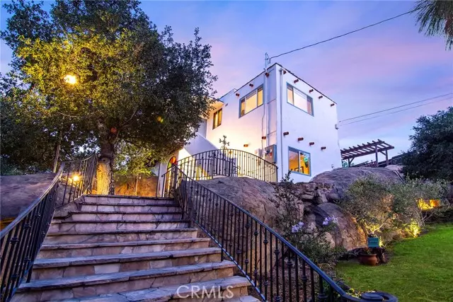 8500 Val Verde DR, West Hills, CA 91304