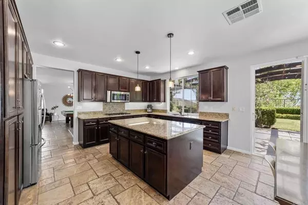 Murrieta, CA 92562,27792 Elderberry ST