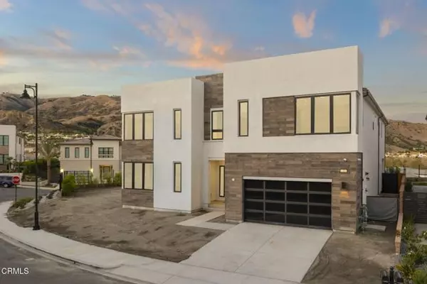 11862 N Hillsborough LN, Porter Ranch, CA 91326