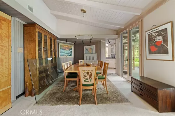 Rancho Palos Verdes, CA 90275,7 Cinnamon LN