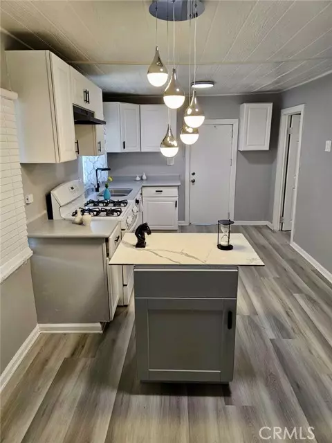 Colton, CA 92324,340 W Congress