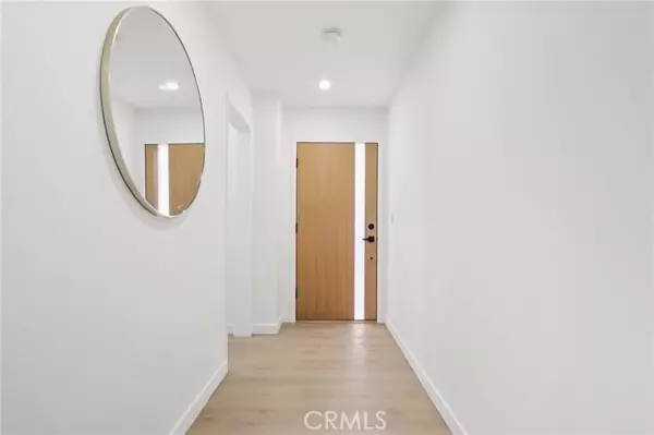 Shadow Hills, CA 91352,11060 Vanda WAY