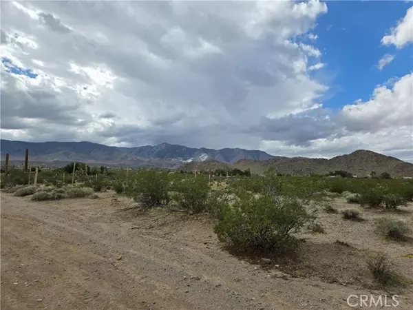 Lucerne Valley, CA 92356,9036 Briar