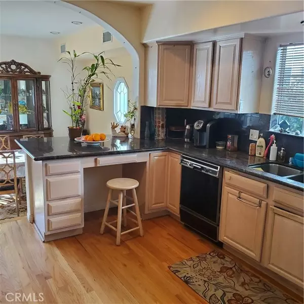 Studio City, CA 91604,12944 Woodbridge