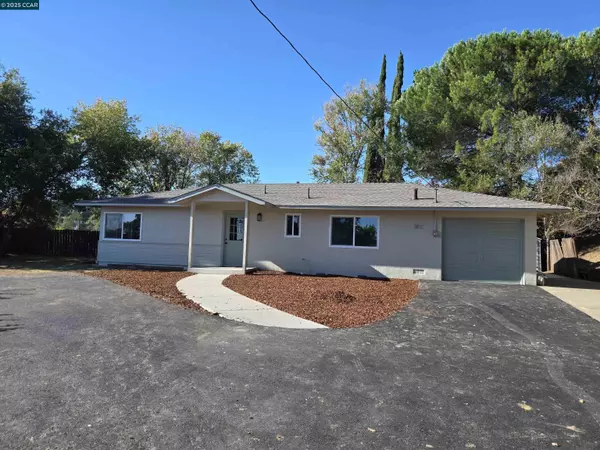 Martinez, CA 94553,3102 Pine St