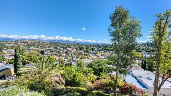 Los Angeles, CA 90032,4755 Templeton ST 2117