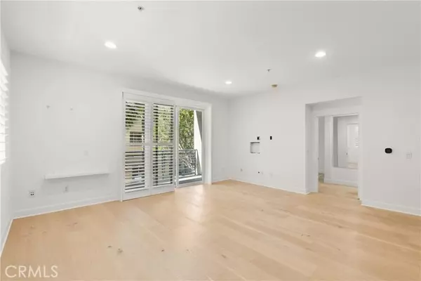 Long Beach, CA 90802,300 E 4th ST 205