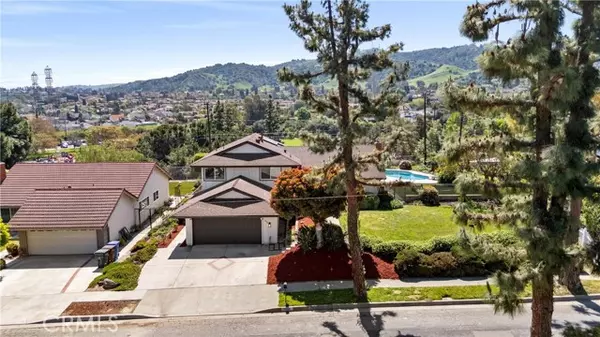 Hacienda Heights, CA 91745,2082 Salto DR