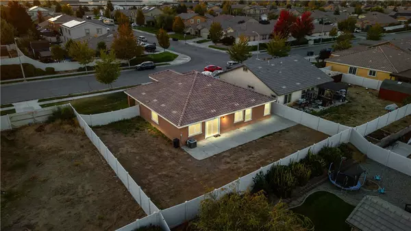 Tehachapi, CA 93561,1016 CYN