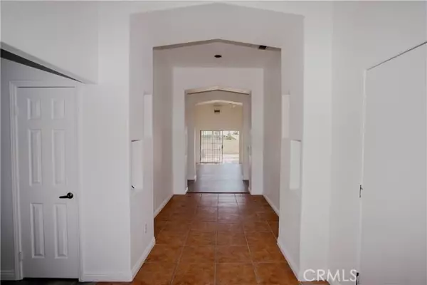 Desert Hot Springs, CA 92240,9661 Siwanoy