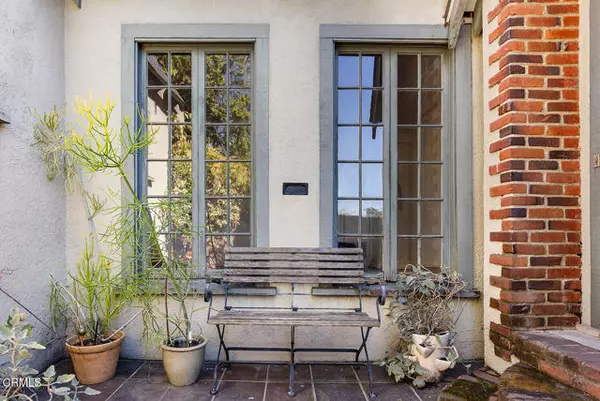 Los Angeles, CA 90042,6218 Saylin Lane LN