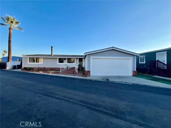 Anaheim, CA 92806,320 N Park Vista ST 179