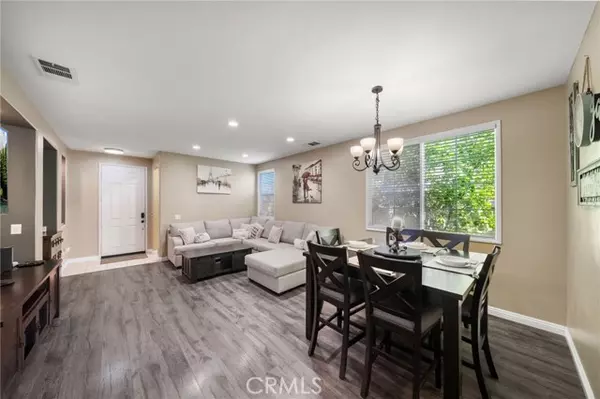 Perris, CA 92571,3738 Almansa